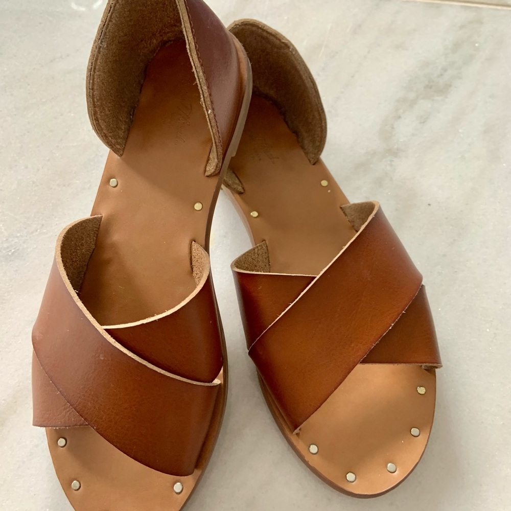 COPY - Womens Sandals - Universal Thread™ Cognac size 6.5
